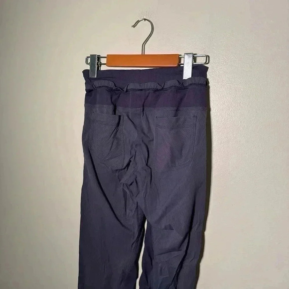 Lululemon Street To Studio Pant *Unlined 2 - Picture 7 of 10